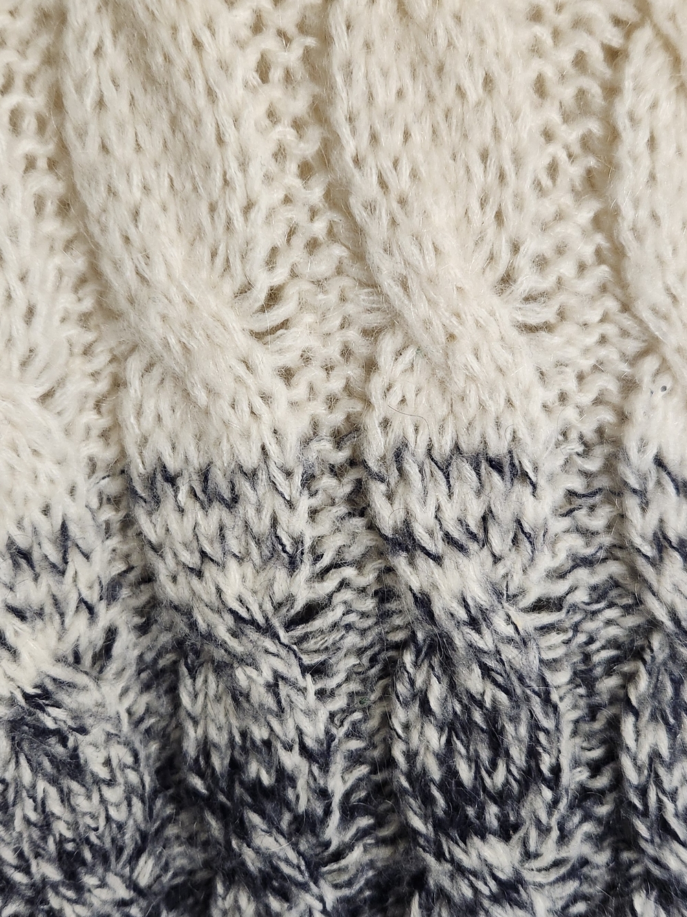 Lauren Ralph Lauren Cable-Knit Turtleneck Sweater✨️ - Picture 5 of 8